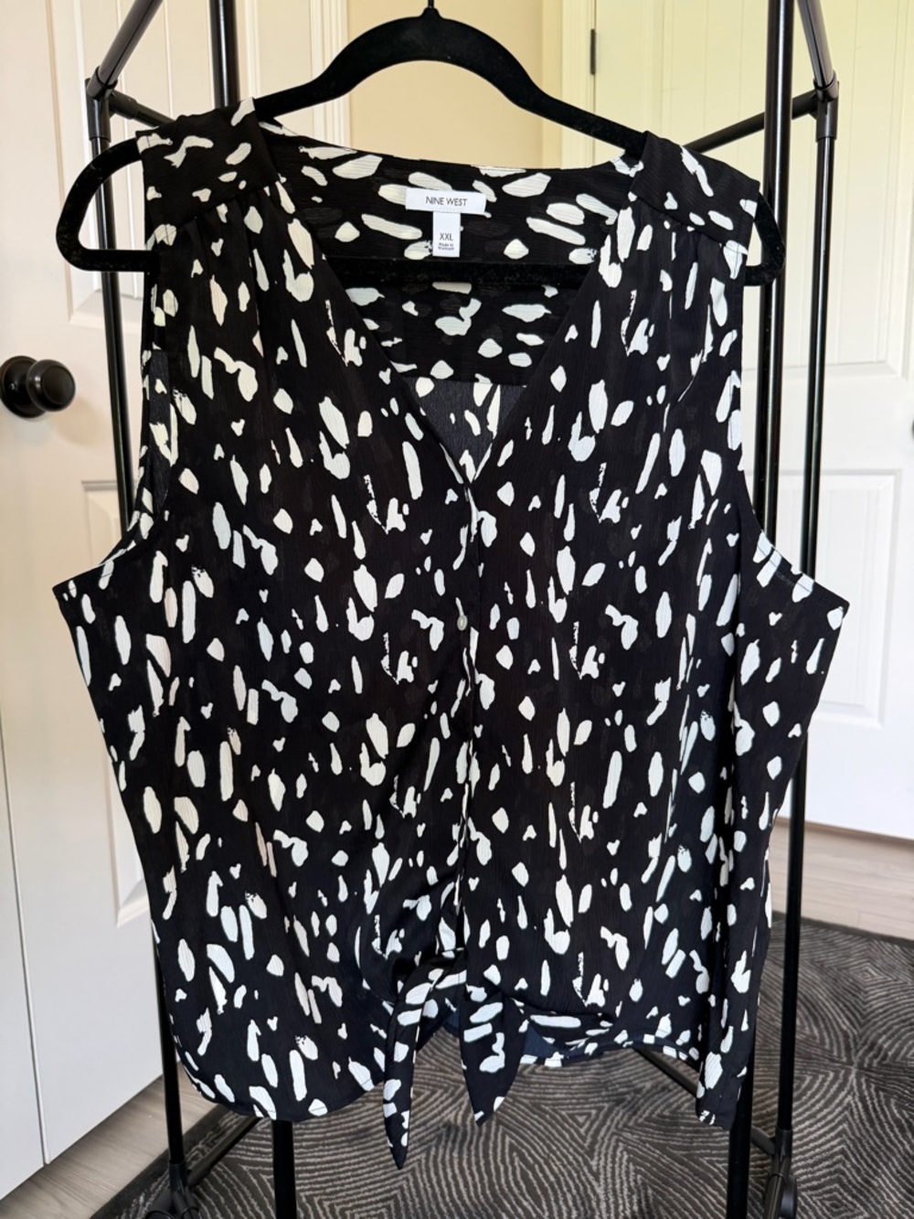 Nine West Black and White Tie-Front Sleeveless Camisole